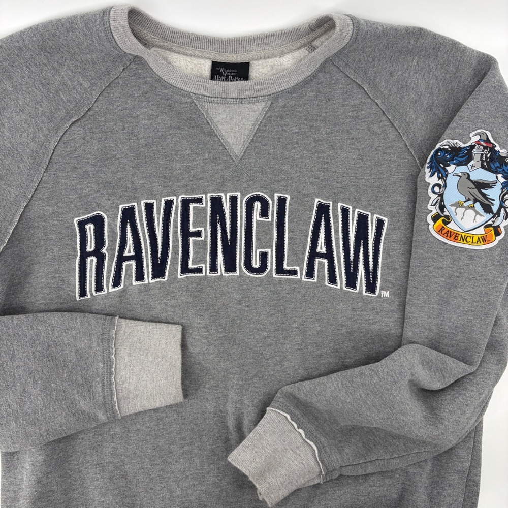 Wizarding World of Harry Potter Sweatshirt Ravenclaw Gray Raglan Medium Unisex